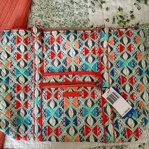 BNWT Vera Bradley Vera Tote! Retired beach pattern!